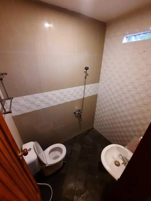 Villa As-Salam, Kadungora, Garut Exteriör bild